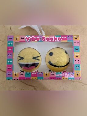 Yellow Emoji Crew Socks - 2 Pack NEW